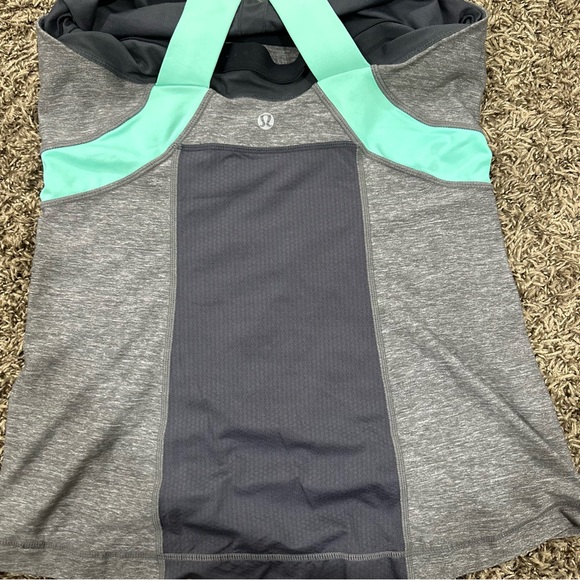 Lululemon tank top built in bra size 8 - Picture 5 of 8